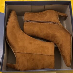 Universal Thread Brown Ankle Boots